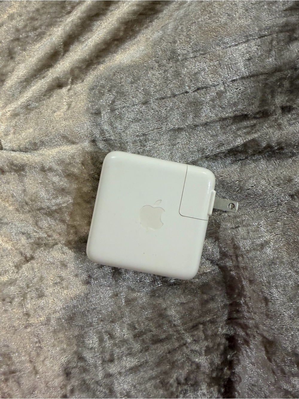 Apple 60W MagSafe Power Adapter in White with Foldable Plug